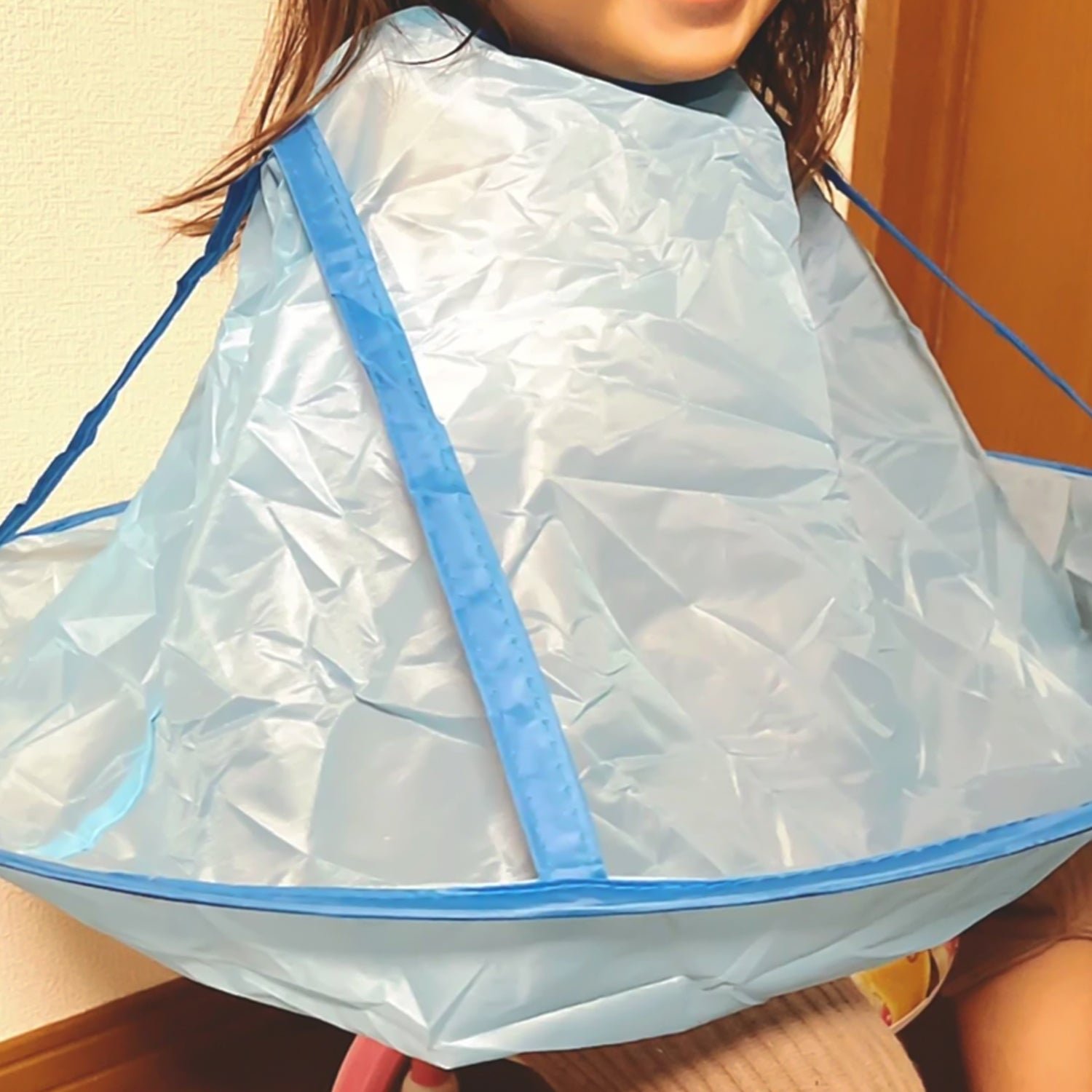 Reusable Hair Cutting Cape Umbrella (25x40 Cm) - Image 4