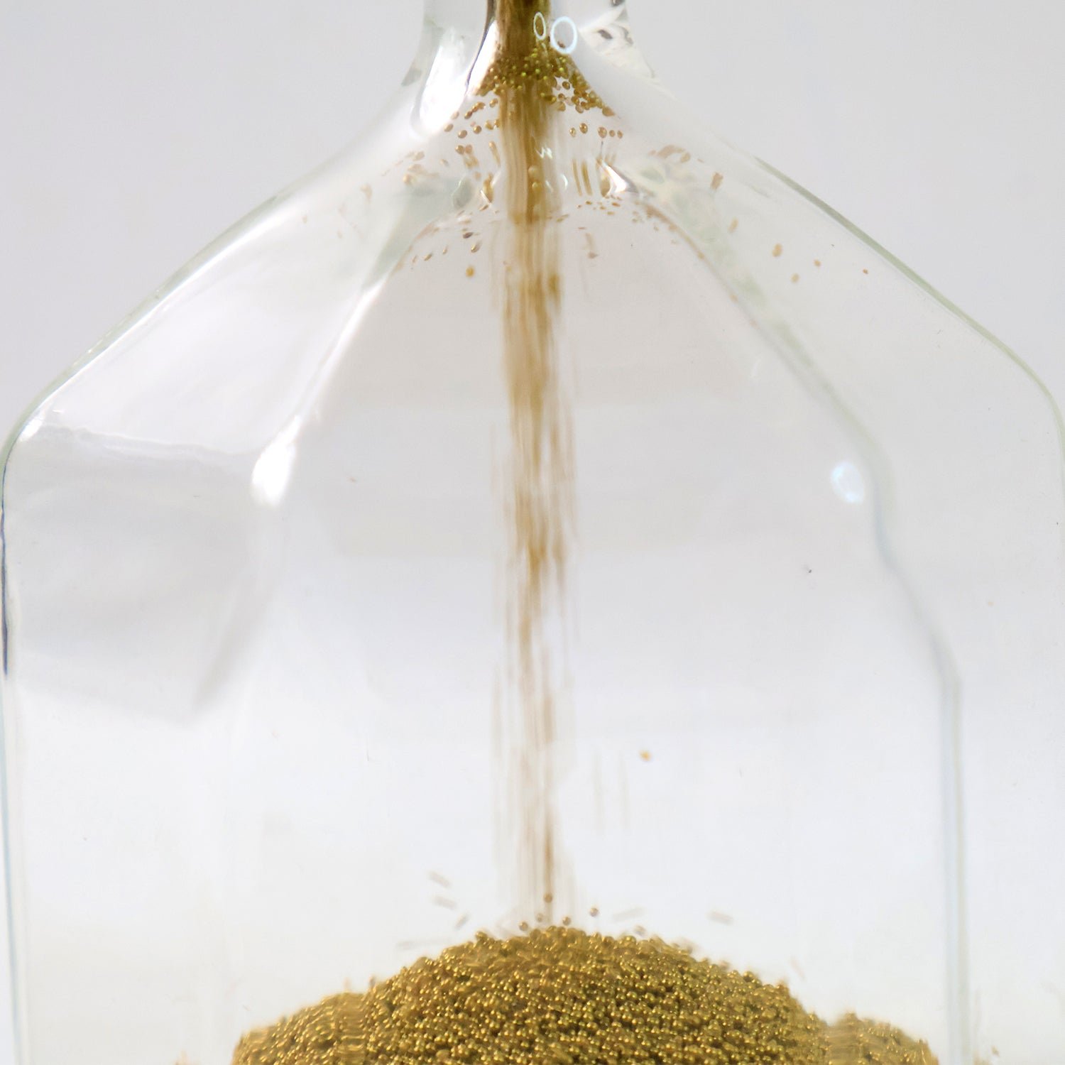 Faceted Glass Hourglass Sand Timer - (1 Pc / 4 Minutes Approx Time) - Image 3