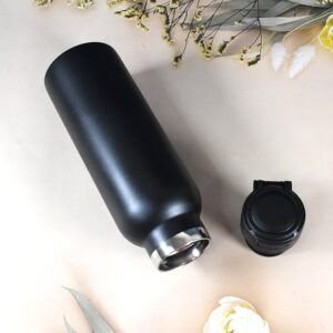 Water Bottle for Kids – Insulated Stainless Steel Bottle (650 ML / 1 Pc)