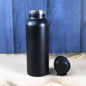 Water Bottle for Kids – Insulated Stainless Steel Bottle (700 ML / 1 Pc)