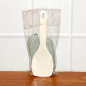 Automatic Open & Close Kitchen Rice Spoon Holder with Dust Cover