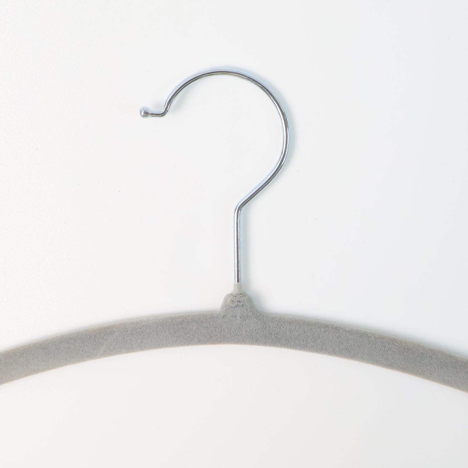 Velvet Non-Slip Clothes Hanger (1 Pc) - Image 7