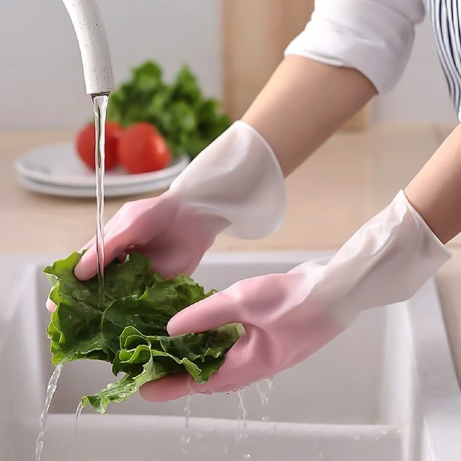 Medium Reusable Long-Cuff Household Cleaning Gloves - (1 Pair) - Image 4