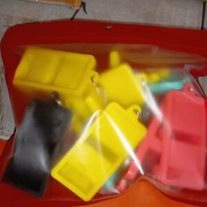 Plastic 2-in-1 Mobile Stand Keychain (9 Pc)