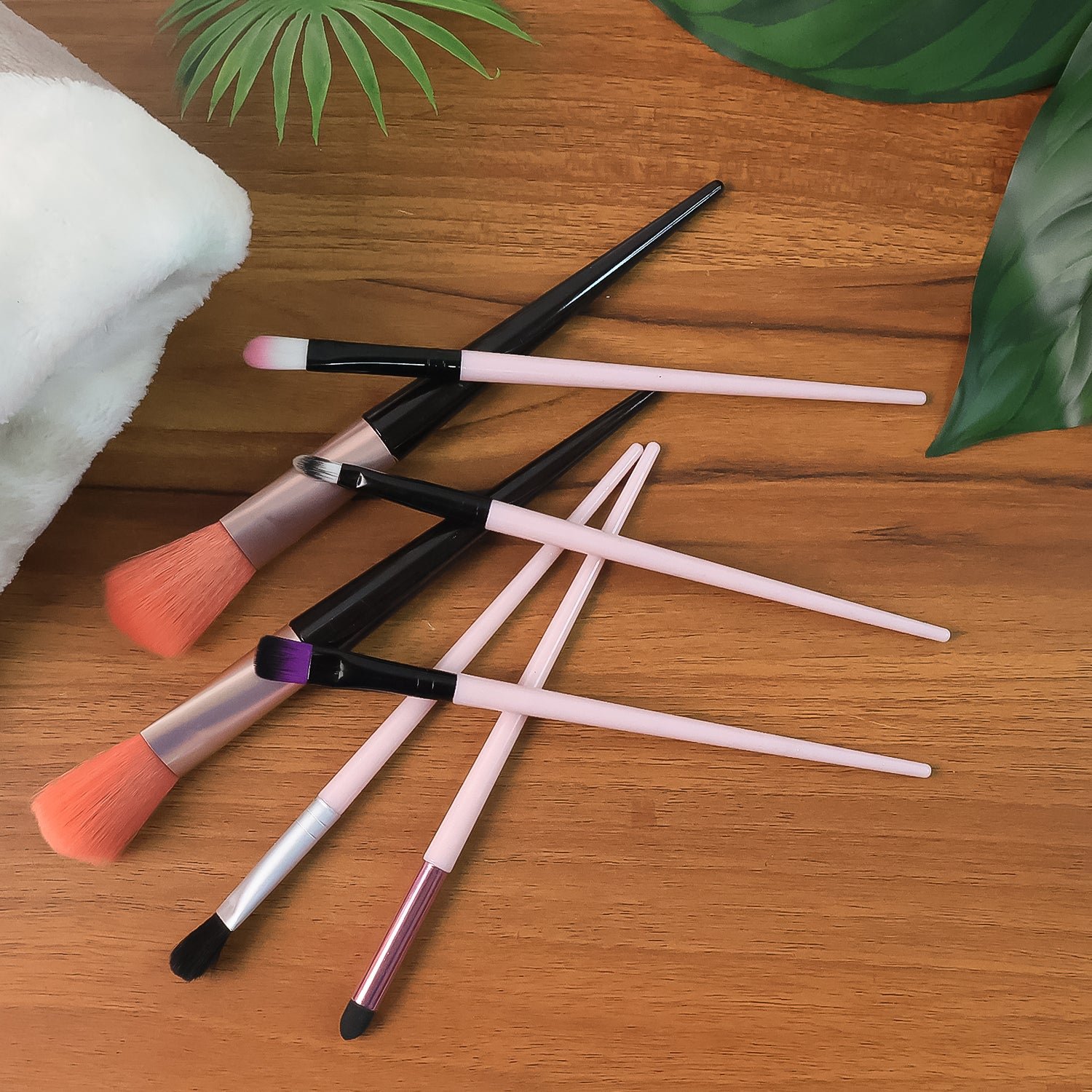 Professional Soft Makeup Brush Set (7 Pc) - Image 4