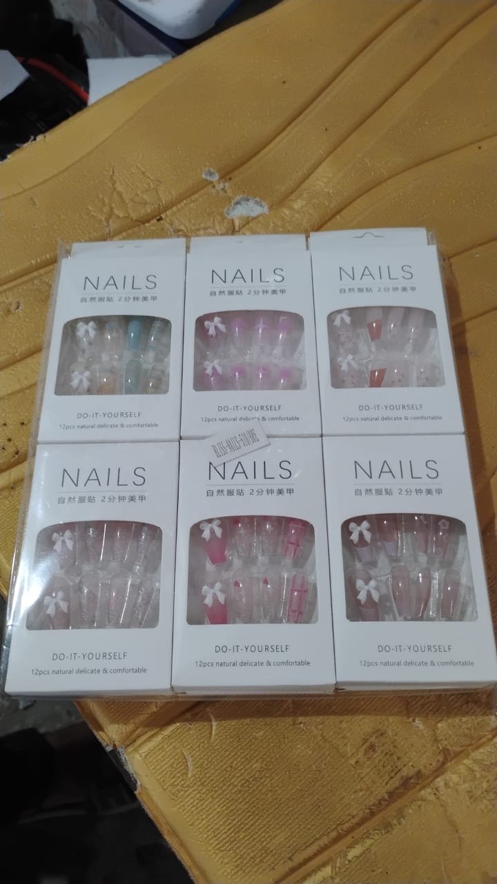 Reusable Press-On Artificial Nails with Adhesive Stickers fake nails (1 Pkt) - Image 8